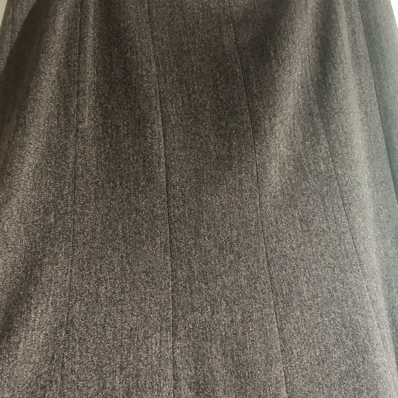 Conrad C Woman Brown Herringbone cold weather full length Skirt – Size 16 - Picture 2 of 12